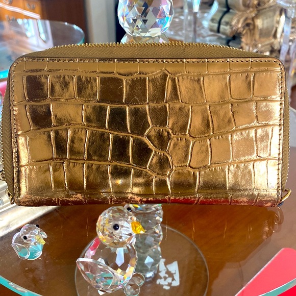 Michael Kors Gold Croc Embossed Leather Zip Wallet - Picture 3 of 6